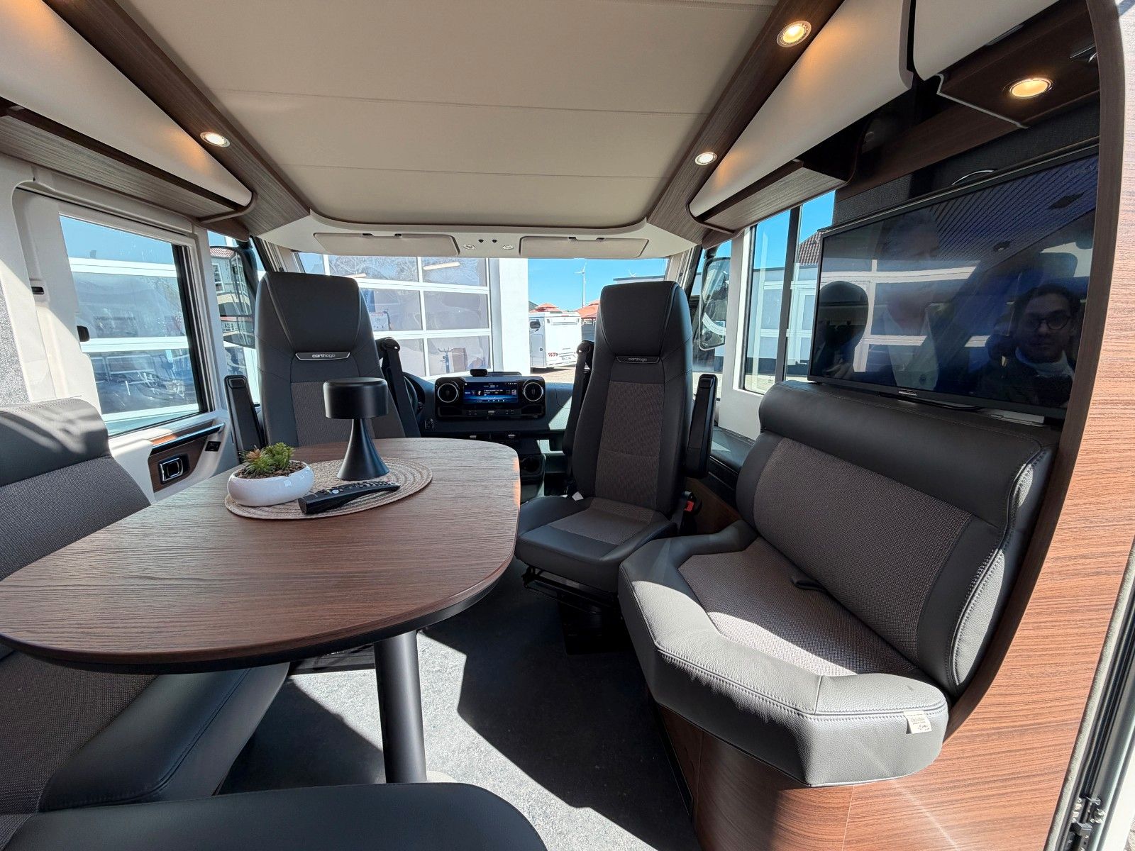 Fahrzeugabbildung Carthago chic c-line I 4.9 LE L Cortina Silverline