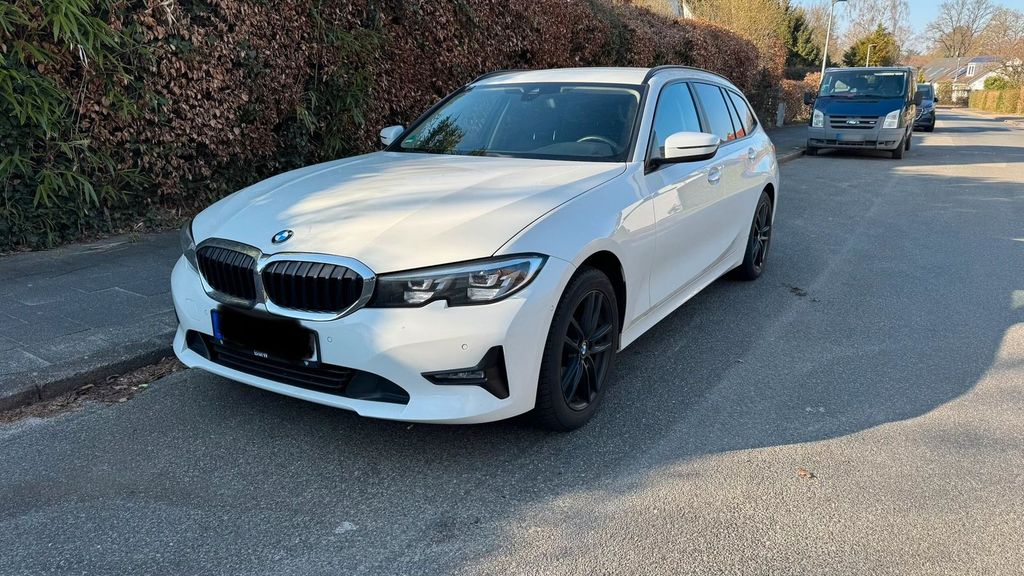 Image of BMW 320