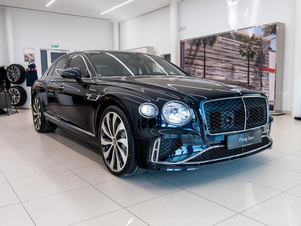 Bentley Flying Spur V8
