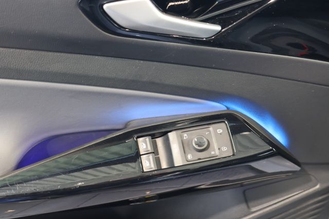 Volkswagen ID.4 Pro Performance CARPLAY+LED+KAM+AMBIENTE