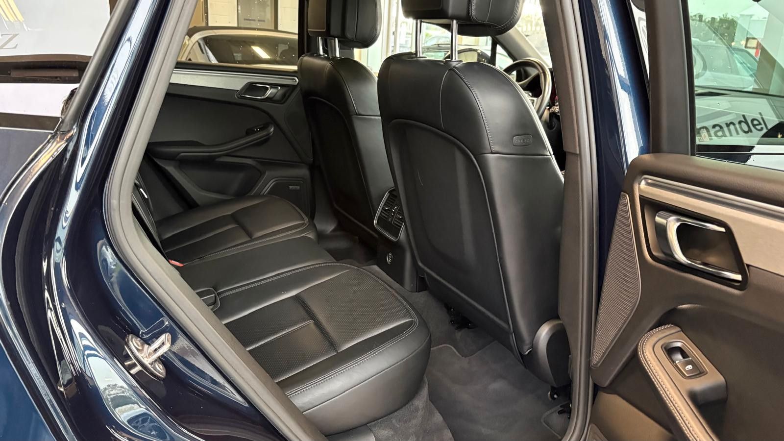Fahrzeugabbildung Porsche Macan S Diesel/Panodach/21 Zoll Turbo/