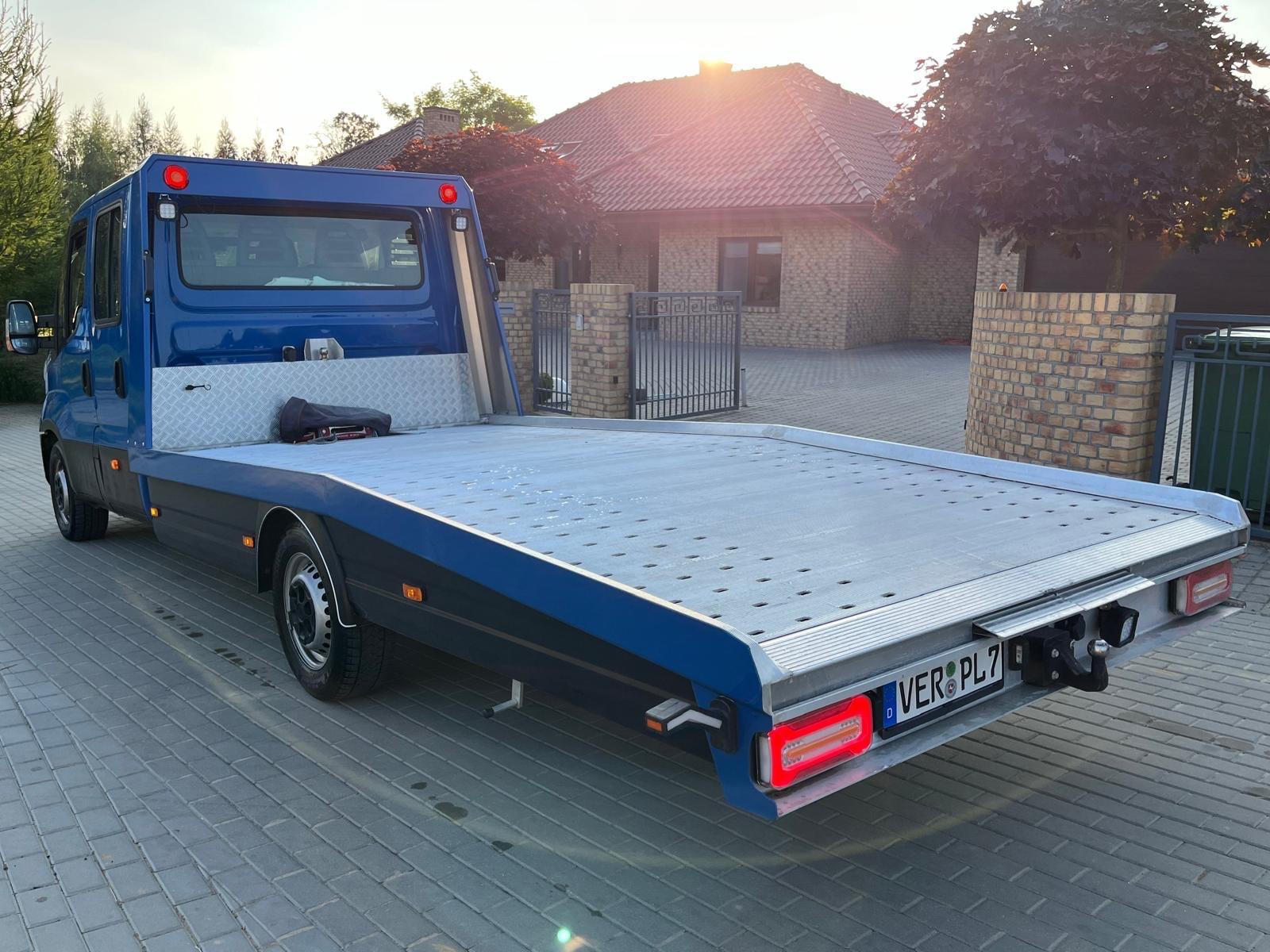 Iveco Daily 2.3 D Schlepper KLIMA 7 Pers. TÜV 10/26