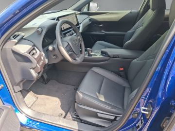 Lexus UX - 10