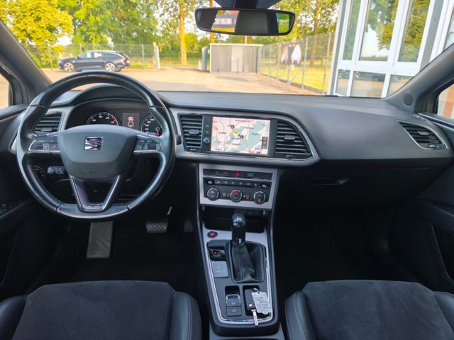 Seat Leon Xcellence*DSG*AHK*Navi*LED*Kamera*SHZ*PDC*