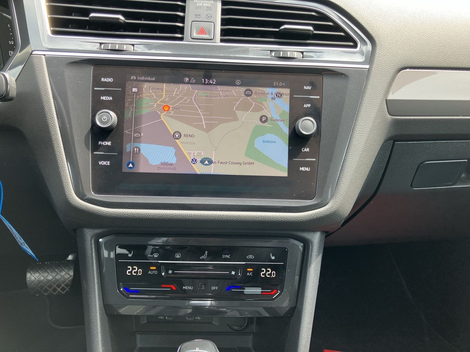 Fahrzeugabbildung Volkswagen Tiguan Allspace Business TDI DSG 4M LED ACC AHK