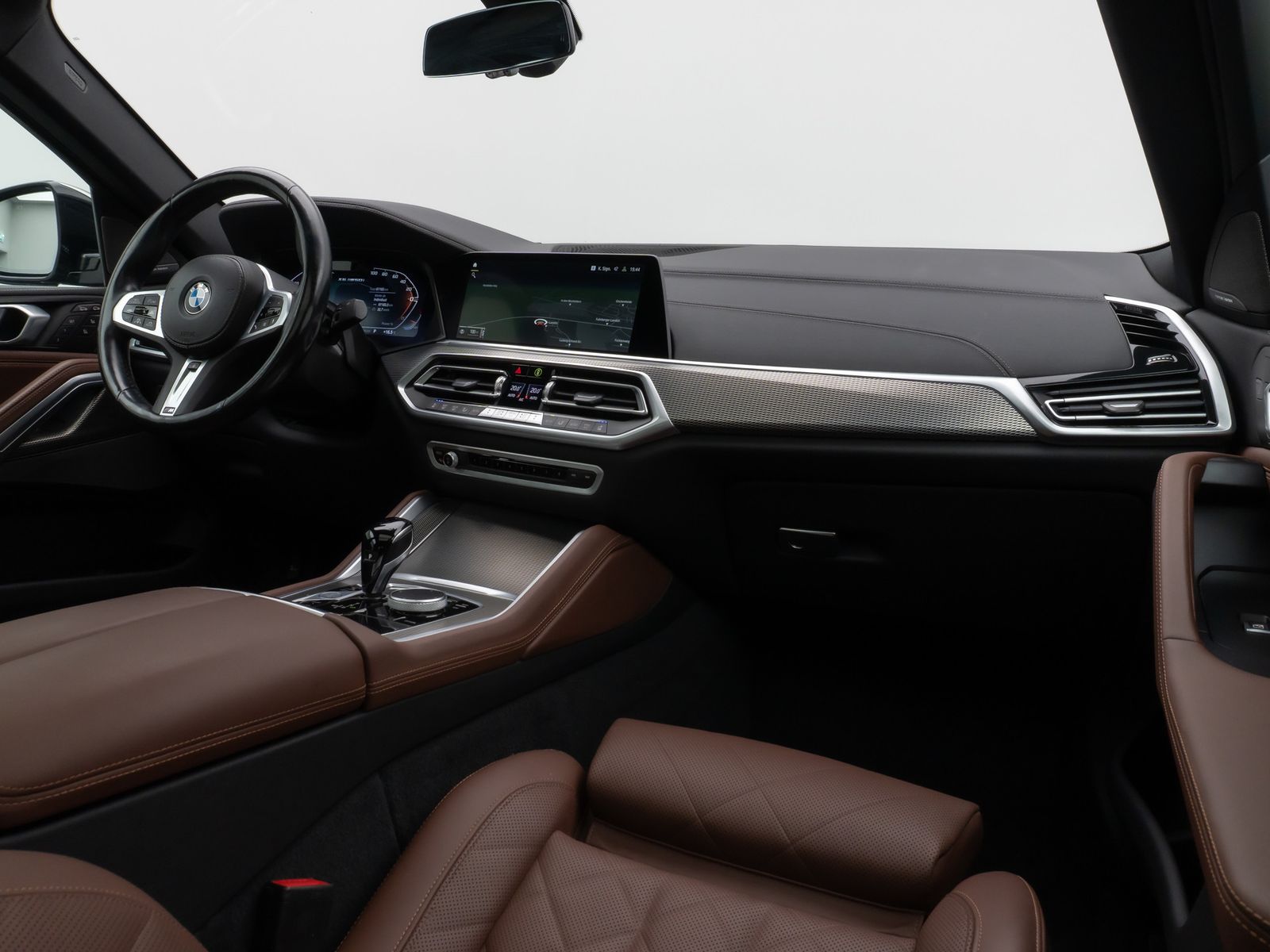 Fahrzeugabbildung BMW X6 M50i Pano 360°Laser Fond-Ent. HUD DAB H/K 22"