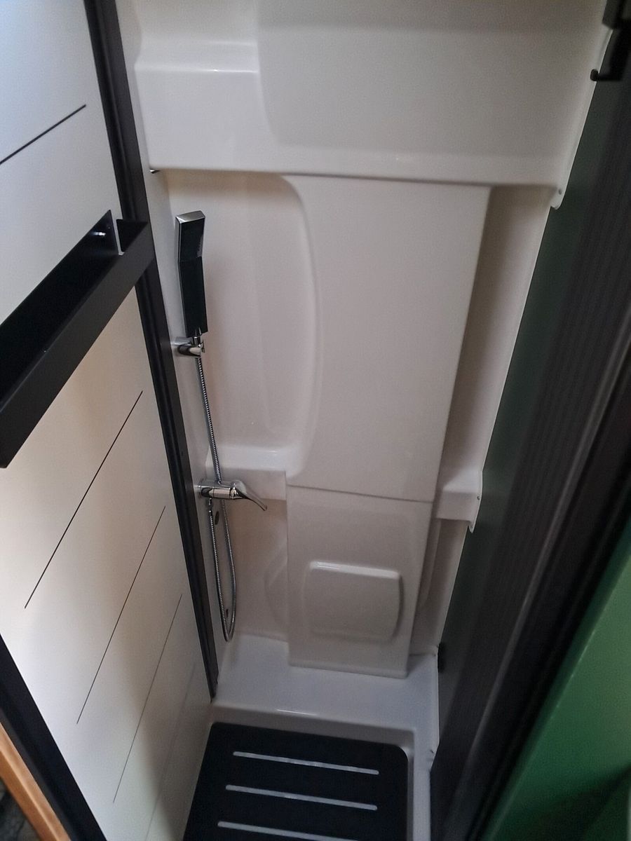 Fahrzeugabbildung Karmann Dexter DE 580 Concept Paket, Rückfahrkamera