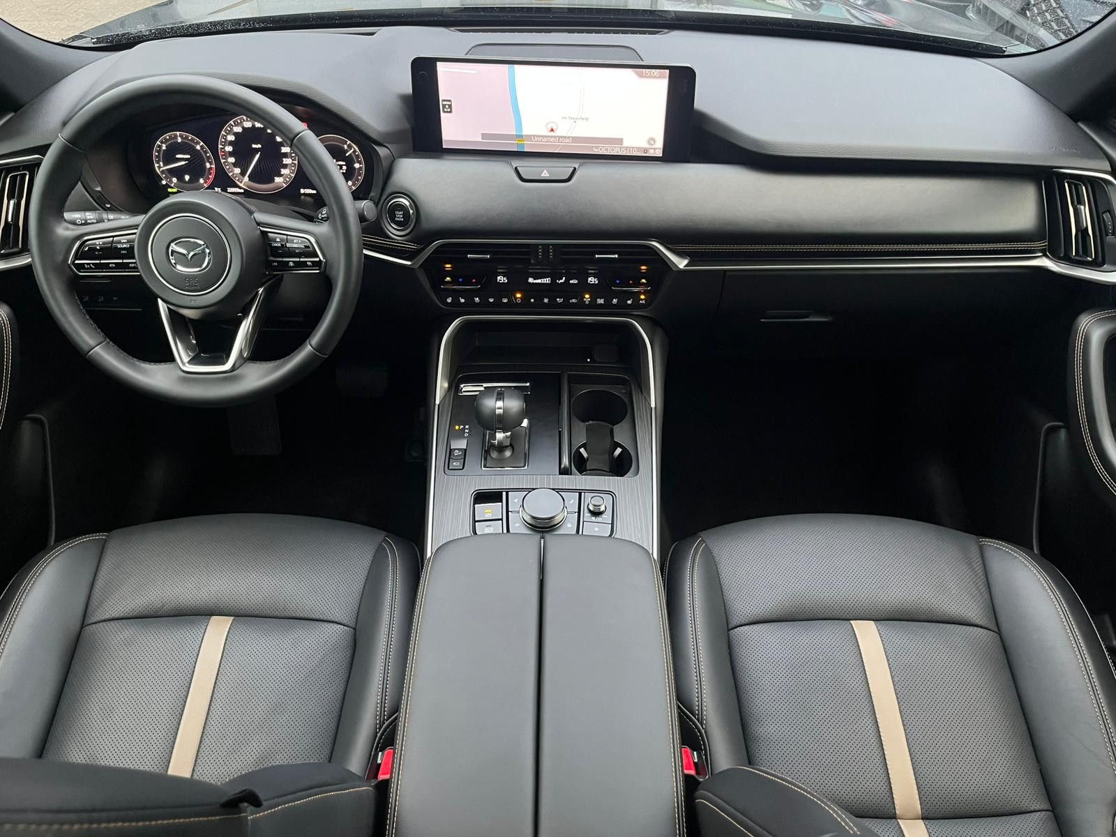 Vehicle illustration Mazda CX-80 3.3L Homura Plus PANO*HUD*BOSE*NAPPA*7SIT