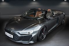 AUDI R8 Spyder 5.2 FSI quattro Performance - UPE 251k