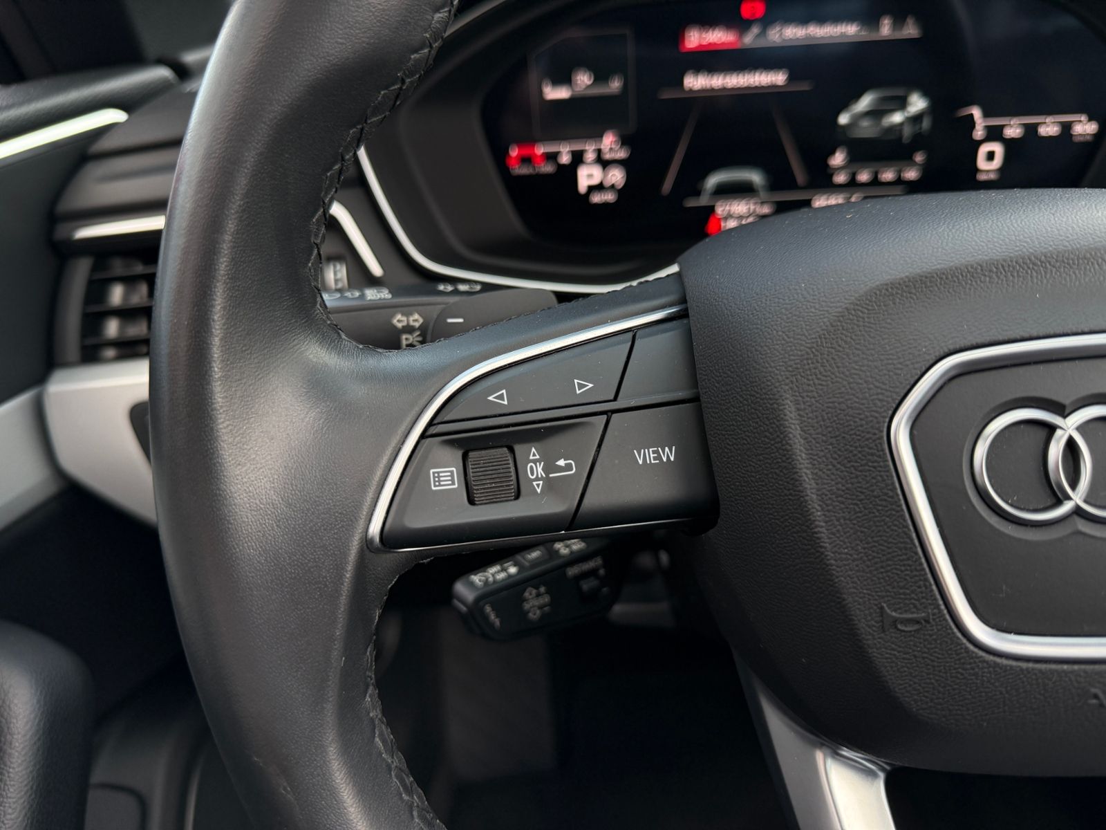 Fahrzeugabbildung Audi A5 Cabrio advanced 40 TFSI S tronic NAVI LEDER