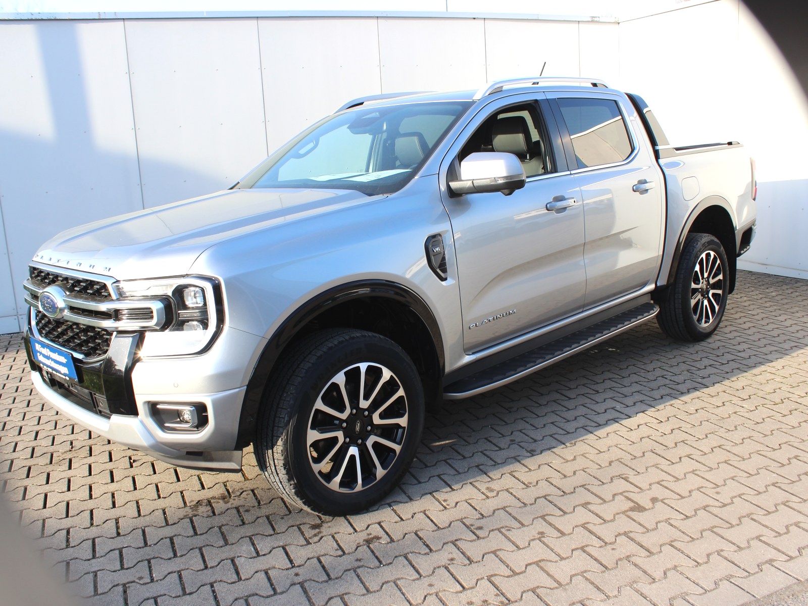 Fahrzeugabbildung Ford Ranger Platinum e-4WD Doppelkabine