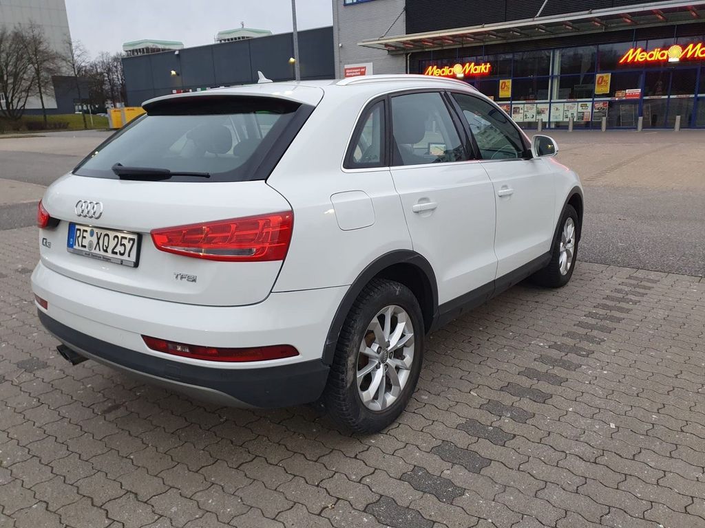 Image of Audi Q3