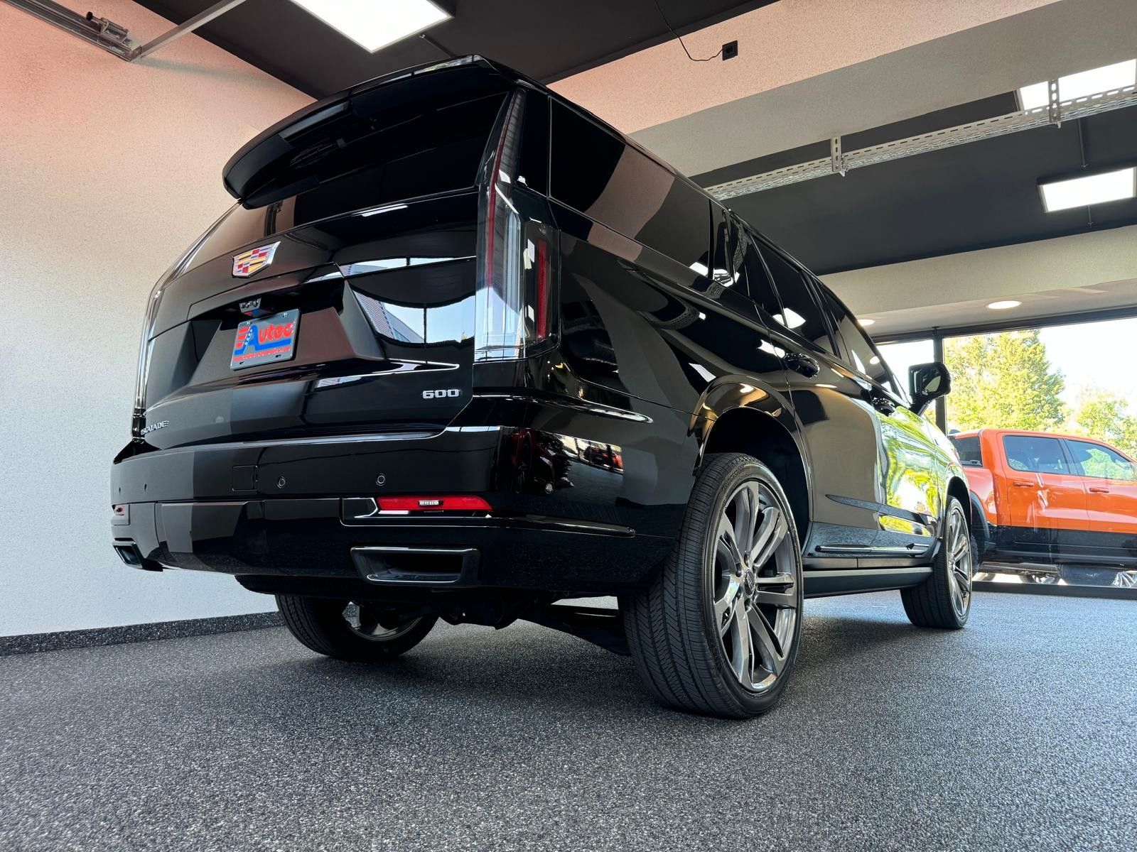 Fahrzeugabbildung Cadillac 2026 ESCALADE SPORT PLATINUM 6.2 V8-24"-ABV EXEC