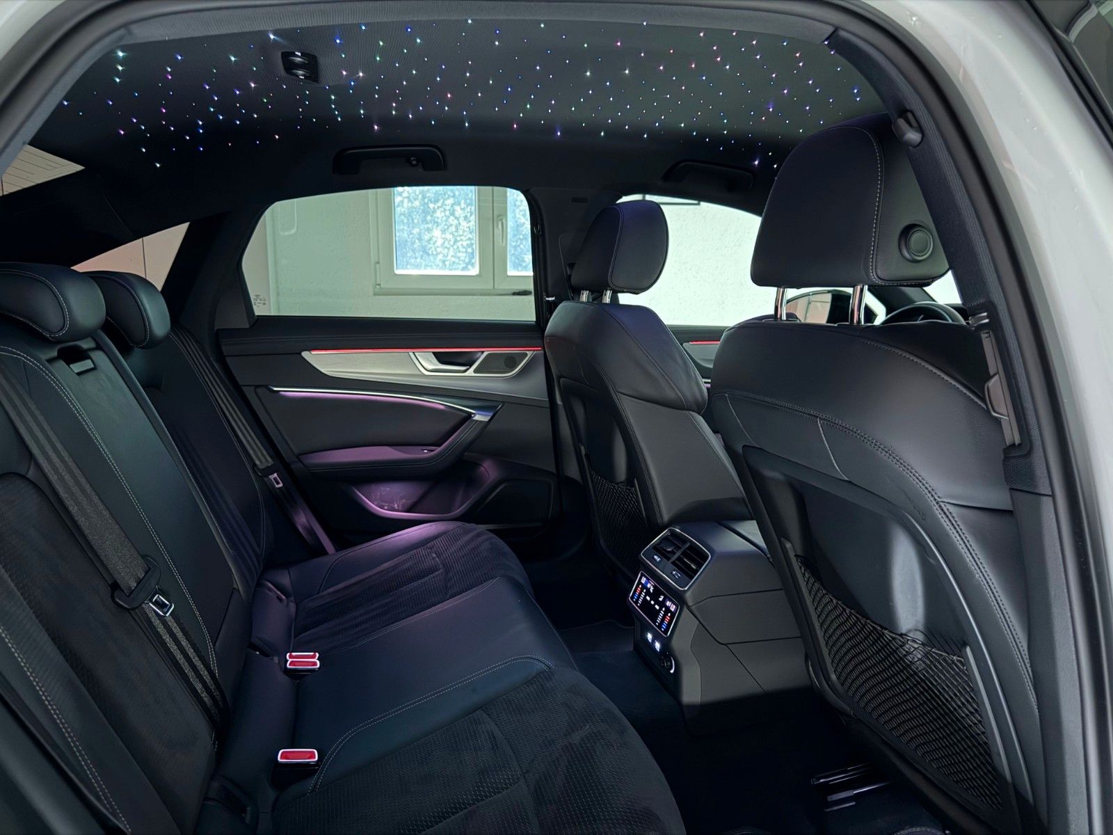 Fahrzeugabbildung Audi A6 Lim. 55 TFSI e Quattro/S6 OPTIK/STERNENHIMMEL