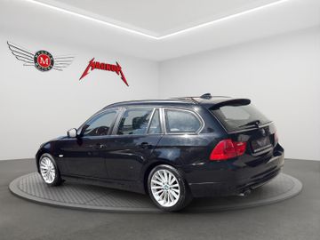 BMW 320 - 4