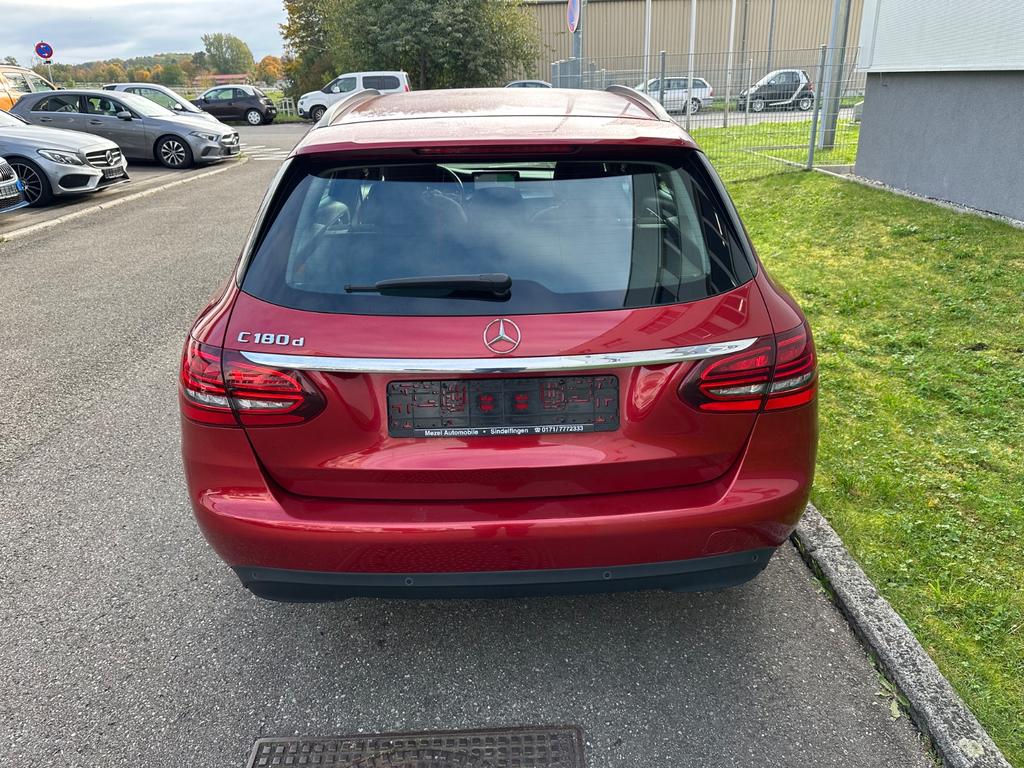 Mercedes-Benz C 180