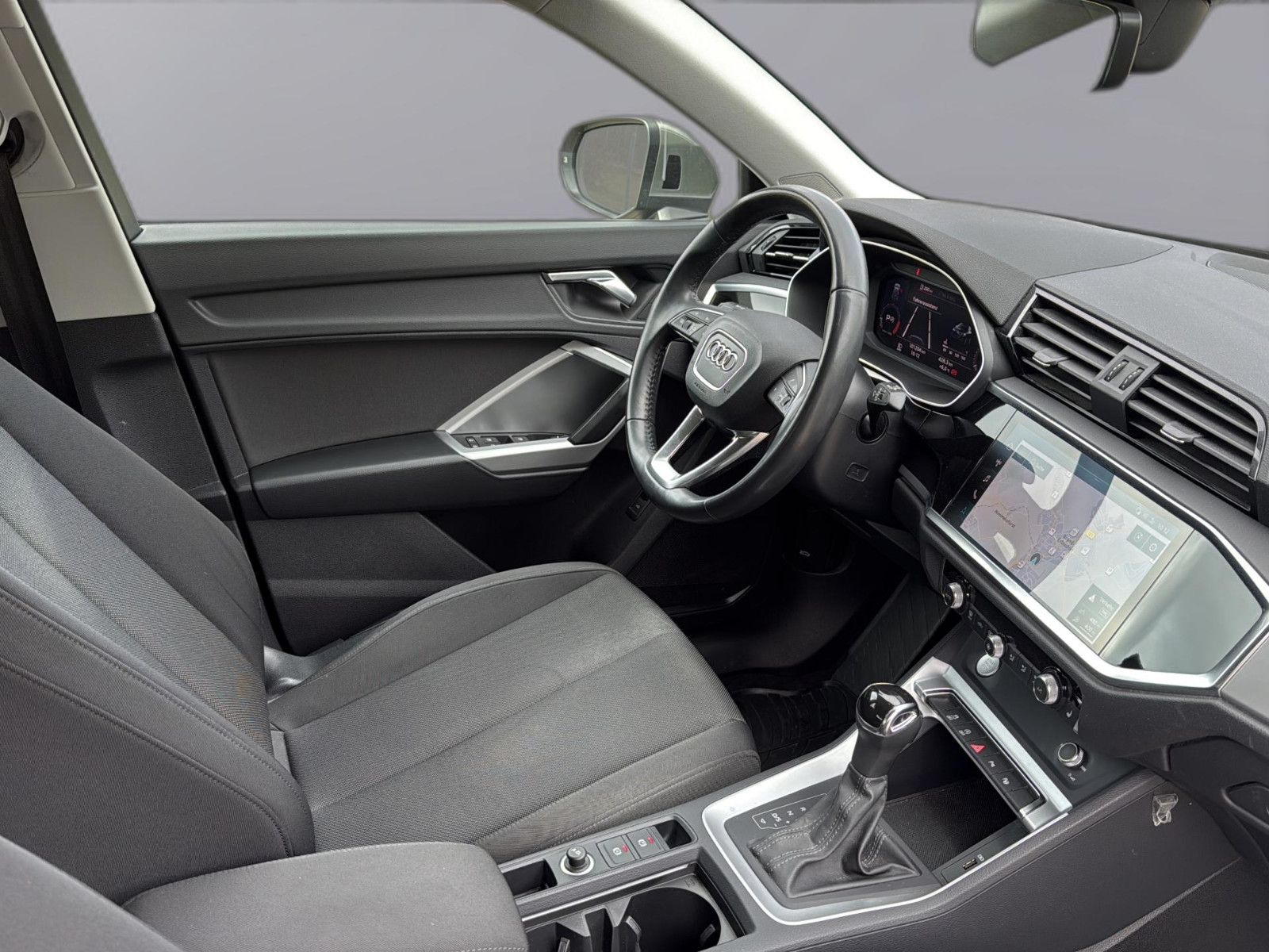 Fahrzeugabbildung Audi Q3 40 TFSI quattro /AHK/ 1.Hand/ unfallfrei