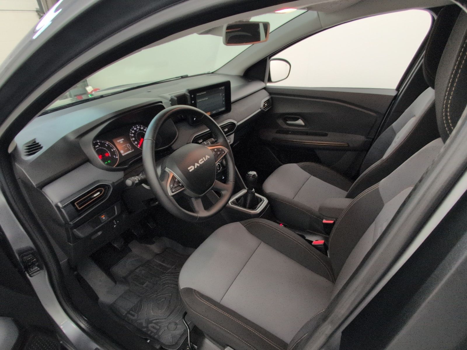 DACIA Jogger TCe 110 Extreme+ 7-Sitzer Navi – Bild 33