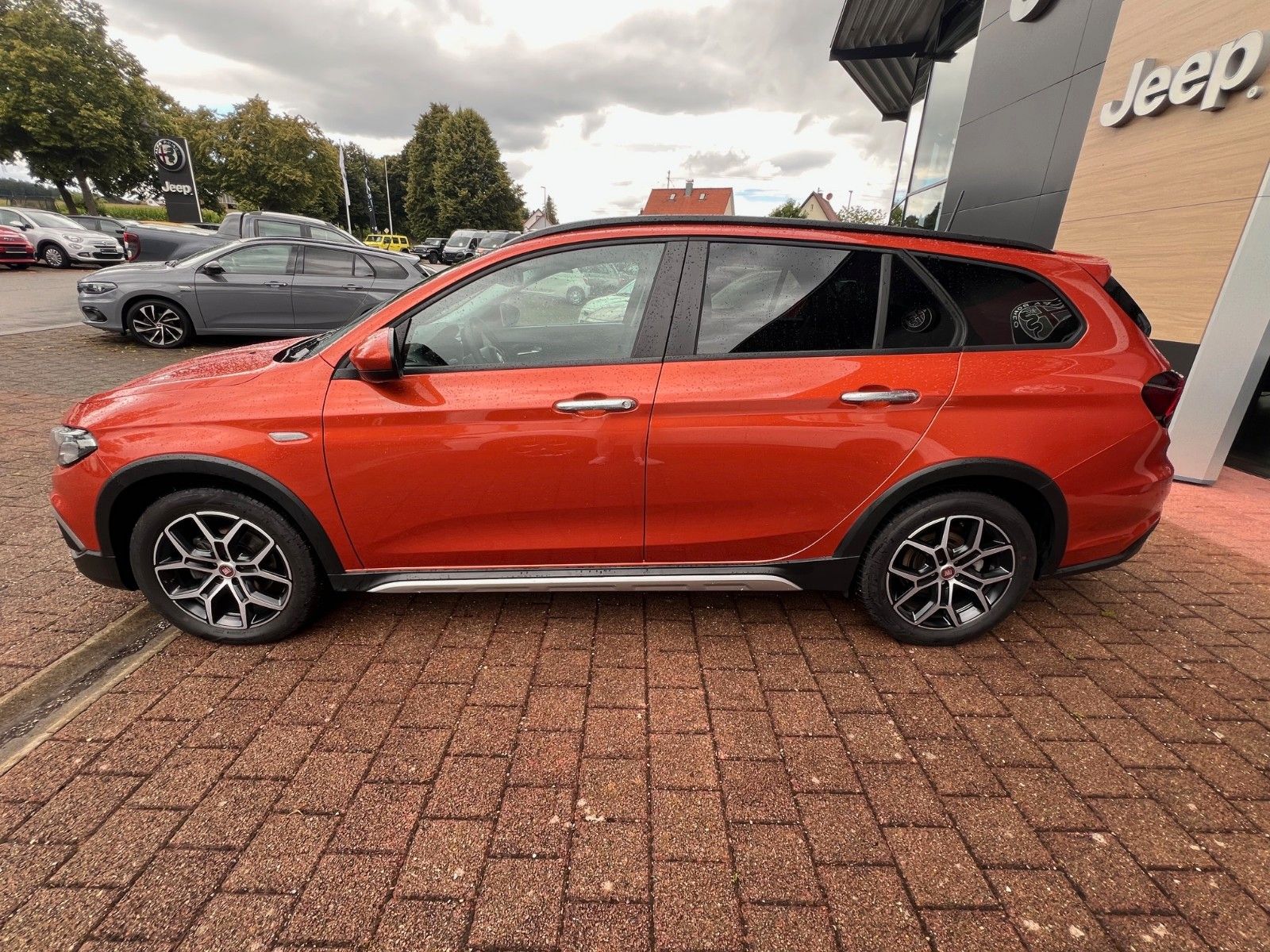 Fahrzeugabbildung Fiat Tipo Cross