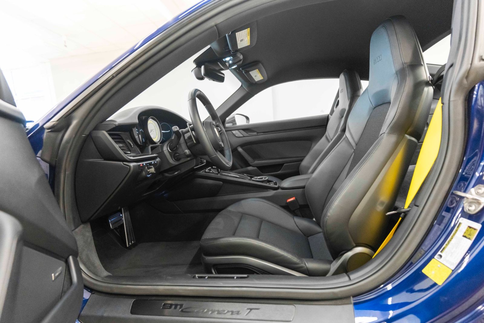 Fahrzeugabbildung Porsche 911 Carrera T SPORT-CHRONO KAM SAGA PDC BOSE