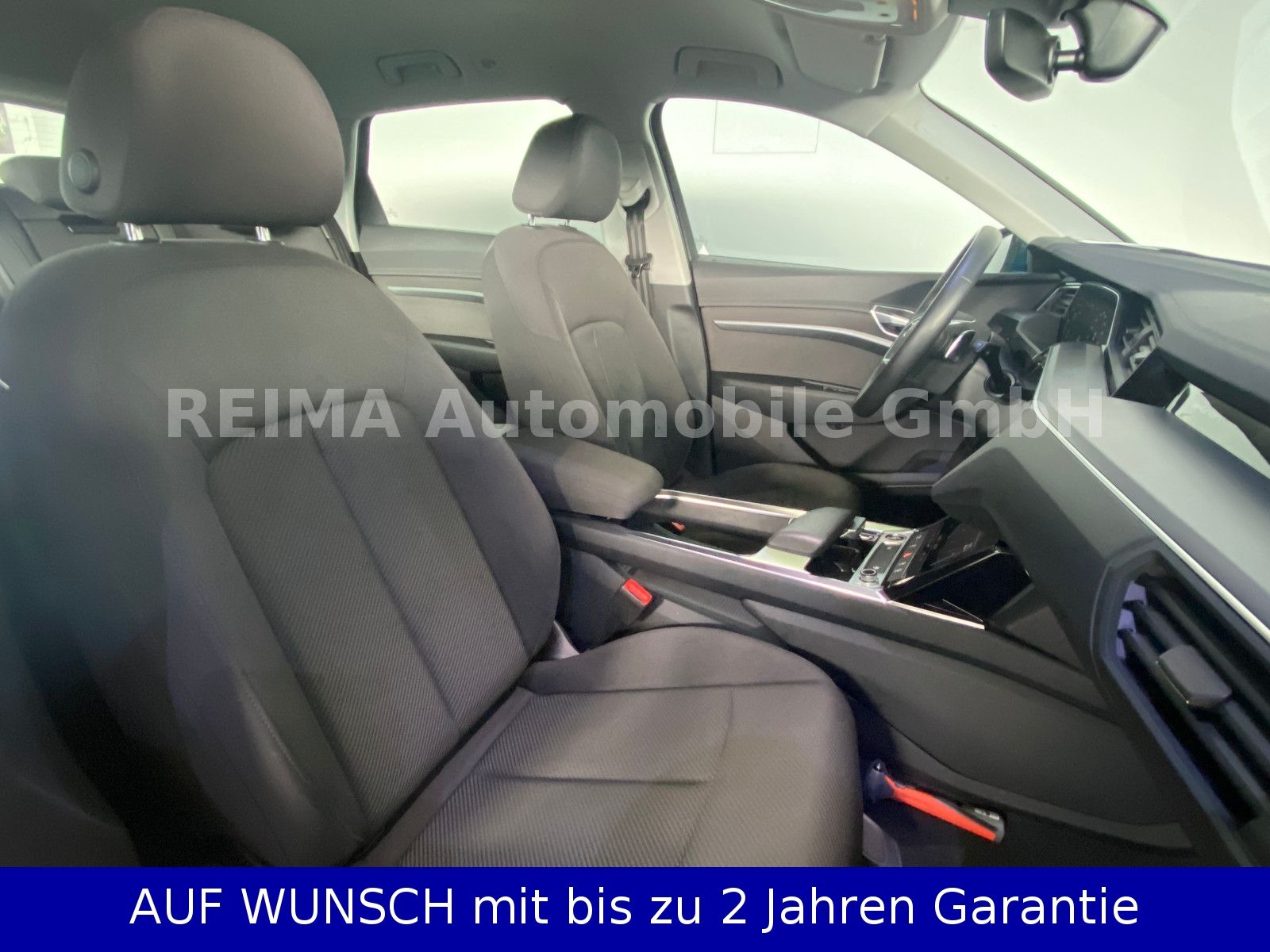 Fahrzeugabbildung Audi e-tron 55 quattro  Edition, Navi, AHK, 1.Hand