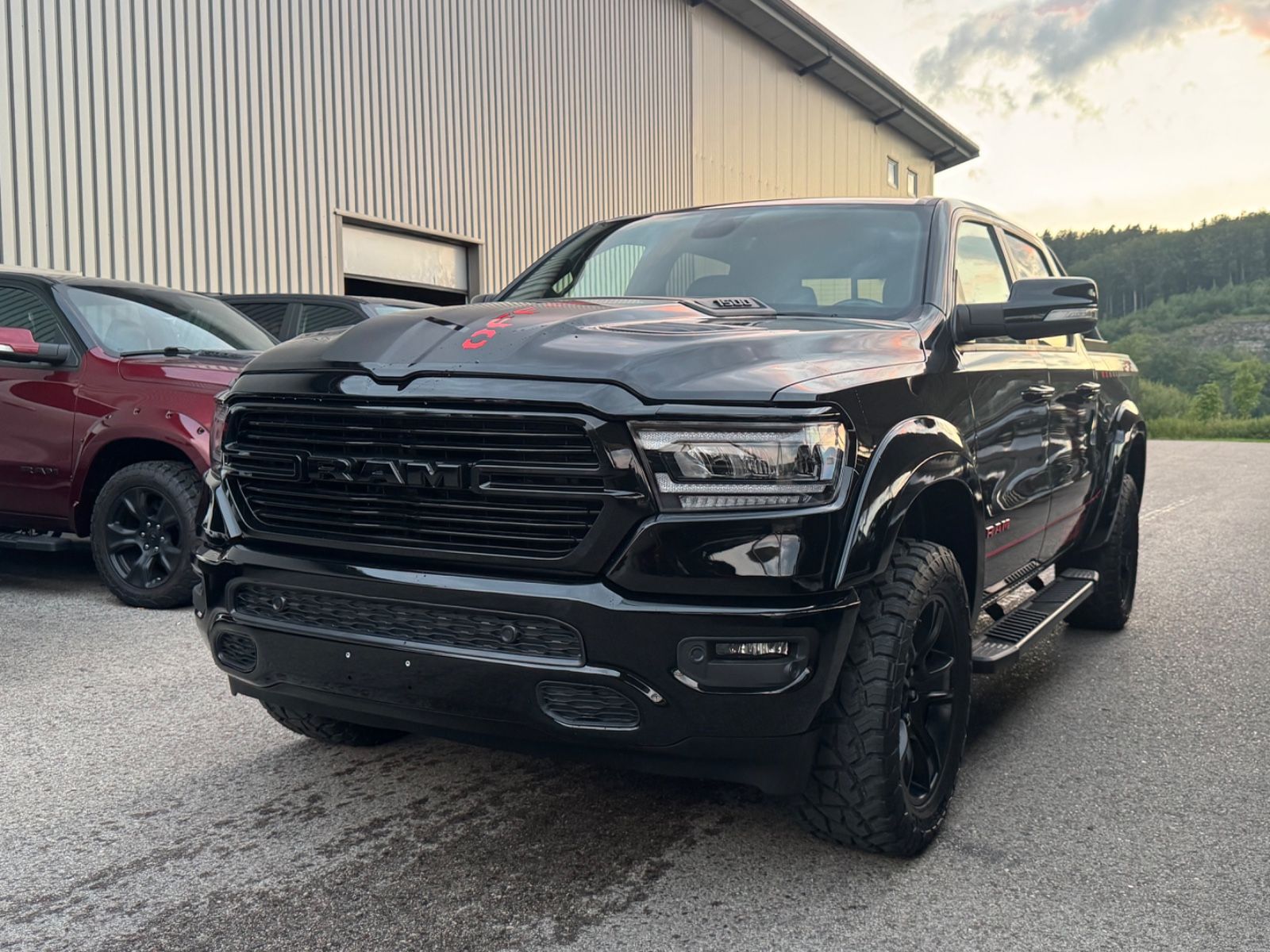 Dodge Dodge RAM 1500 HEMI 5.7 CREW CAB SPORT HOCH & BREI