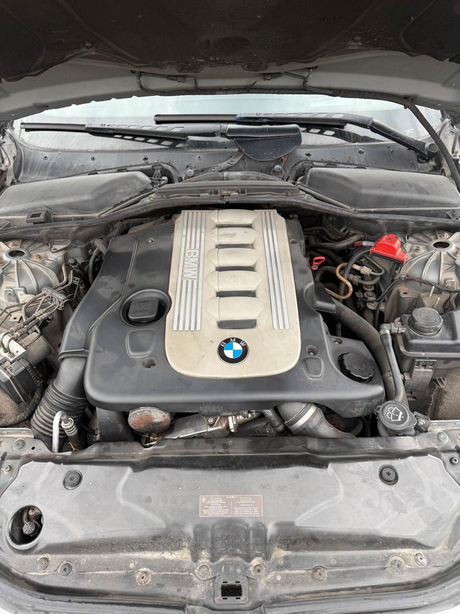 BMW 530 2005 — engine 235 HP (173kW)
