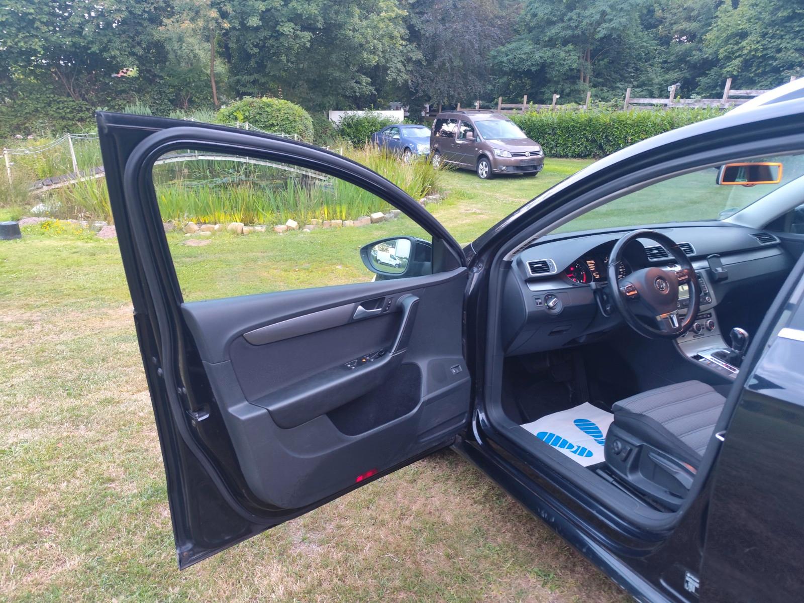 Volkswagen Passat 2014 — photo 16