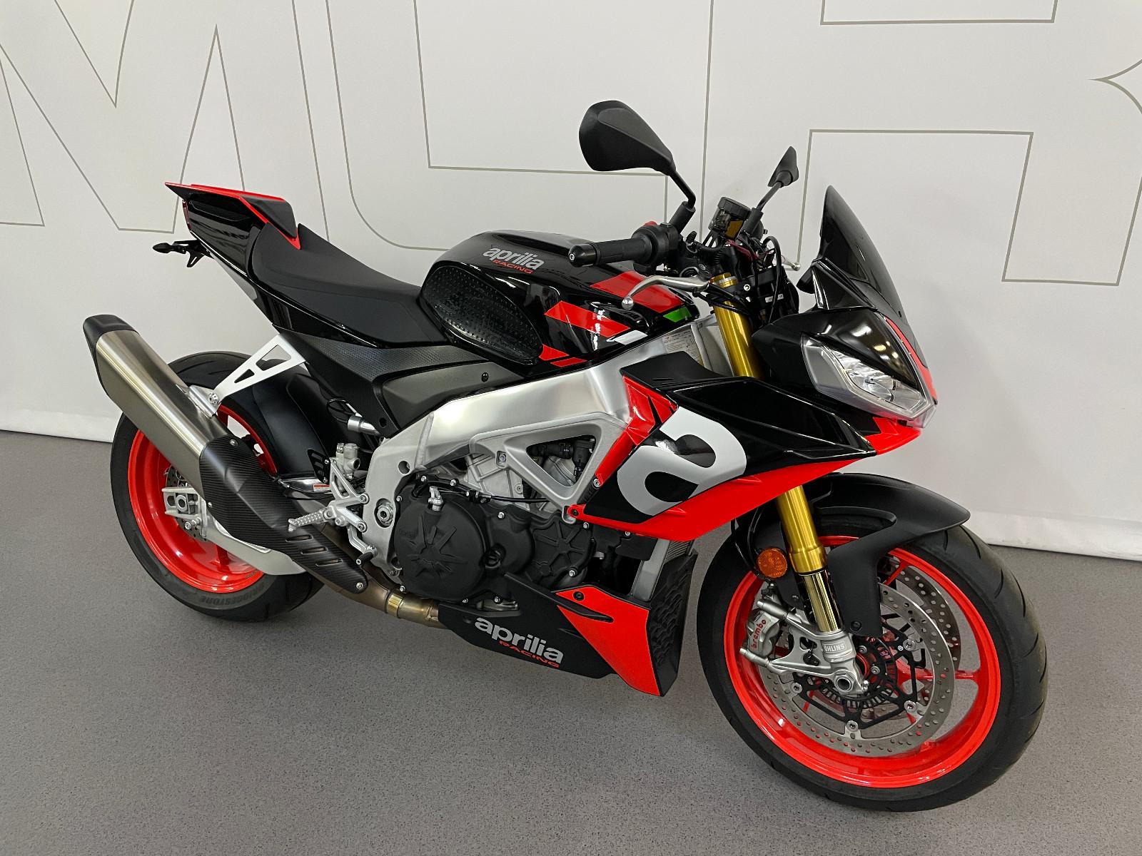 Aprilia Tuono V4 Factory