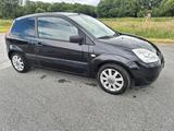 Ford Fiesta 1.6 Duratec 16V, 74kW - Ford Fiesta aus 2004: 1.6