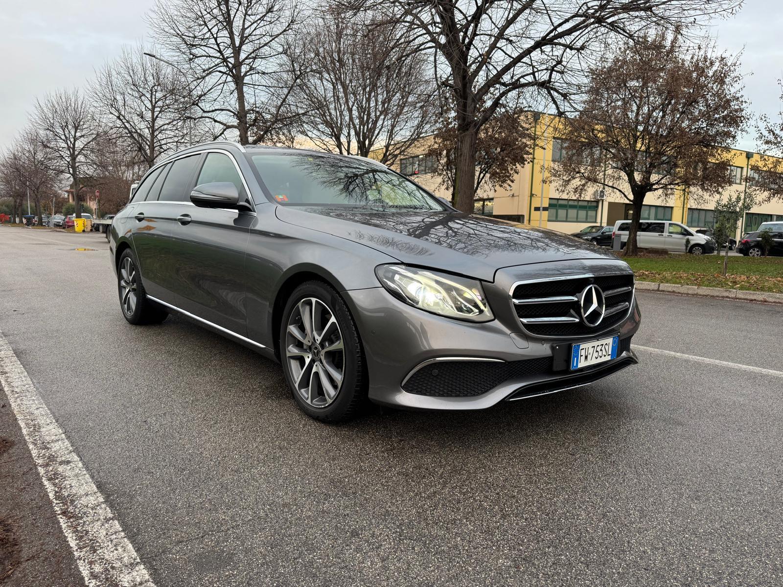 Mercedes-Benz E 220 d 4MATIC T Autom.