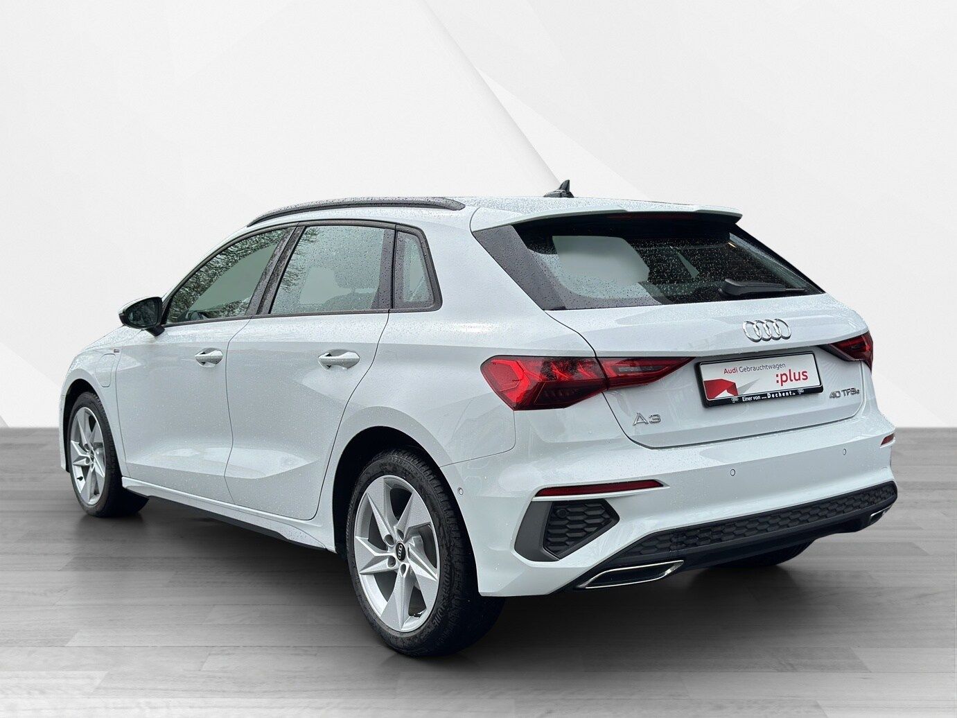 Fahrzeugabbildung Audi A3 Sportback TFSI e S line A3 Sportback 40 TFSI