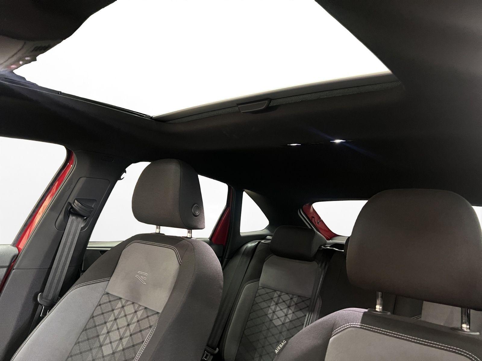 Volkswagen Taigo 1.0 TSI R-Line AHK Pano Matrix Navi RFK AC, миниатюра 9