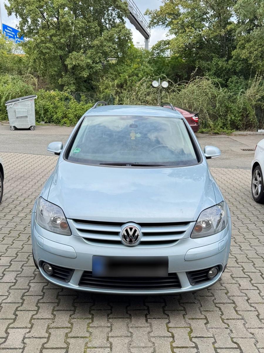 Volkswagen Golf Plus 2008 — rear view