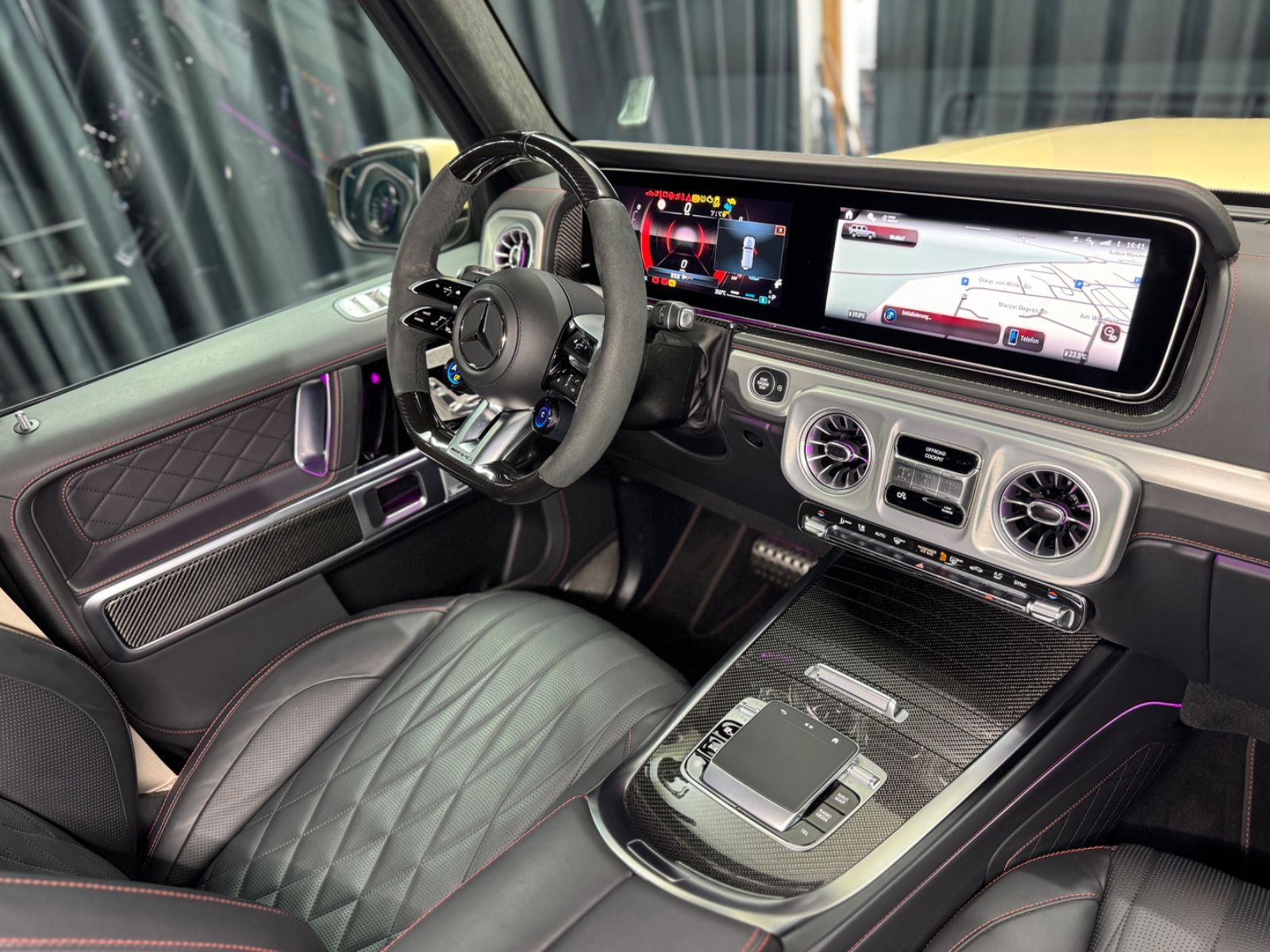 Fahrzeugabbildung Mercedes-Benz G 63 AMG|A22|CARBON|PT3|MASSAGE|KEYLESS|AHK|MY25