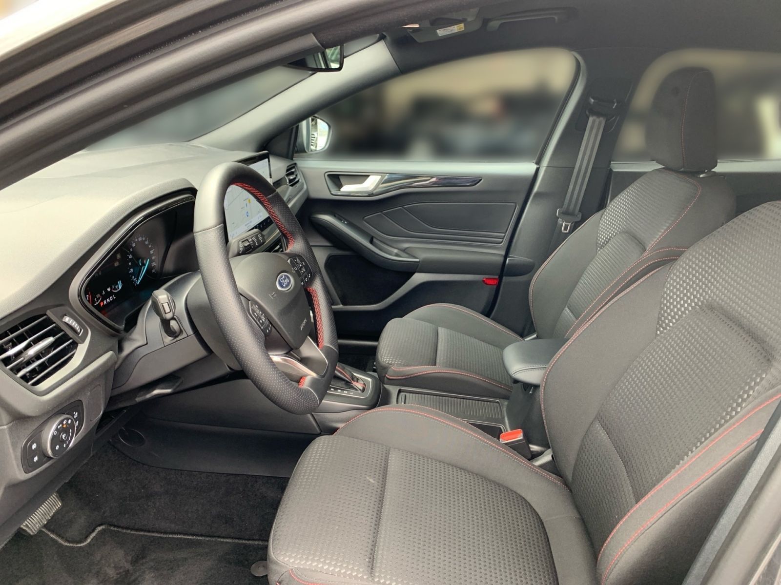 Fahrzeugabbildung Ford Focus 1.0 AT EcoBoost Mild-Hybrid ST-Line S/S Na