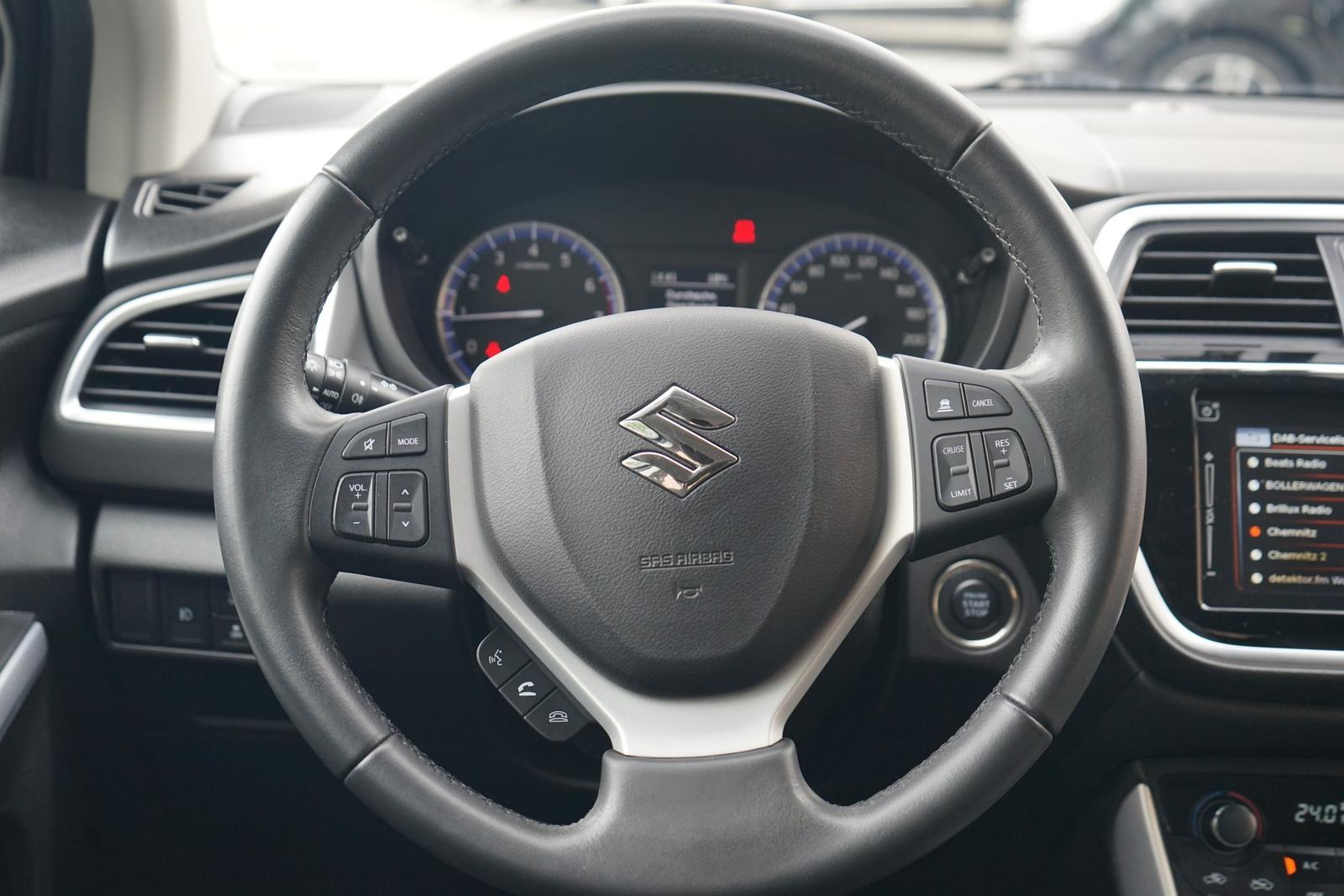 Suzuki SX4 S-Cross 1.4 Boosterjet mHev LED Kamera ACC