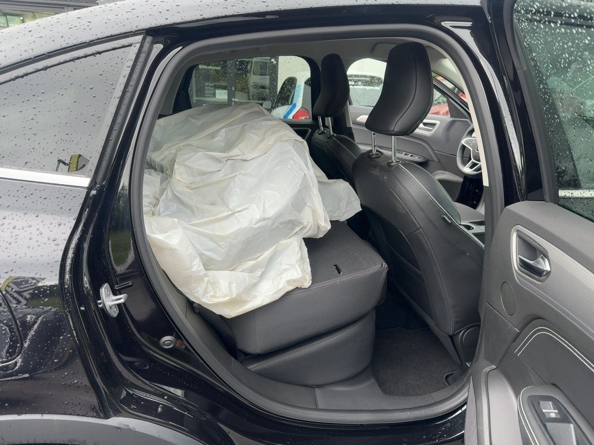 Fahrzeugabbildung Renault Arkana Techno TCe 140 EDC SHZ