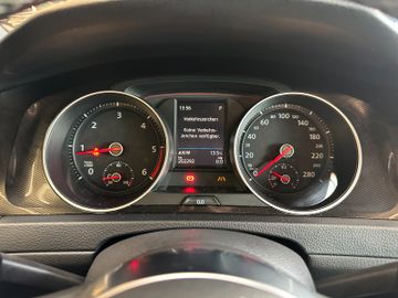 Volkswagen Golf *1.HAND*PANO*STHZ*AHK*ACC*NAV*2-ZONEN*