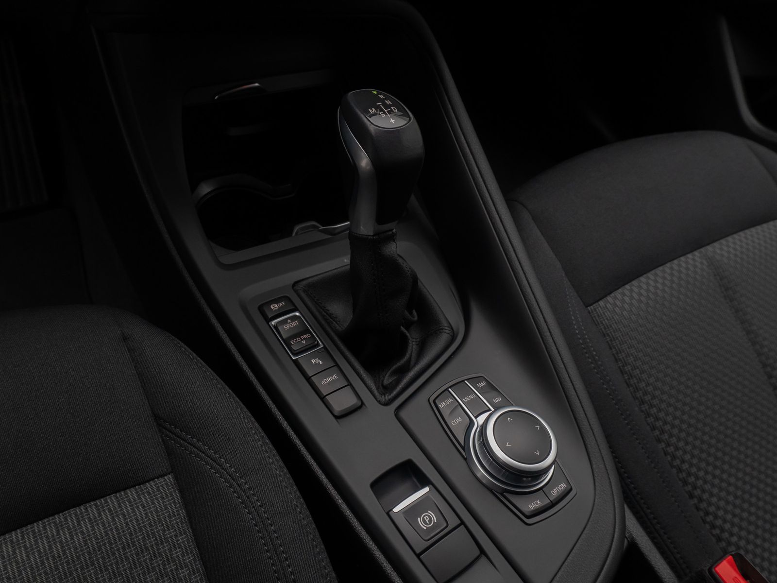 Fahrzeugabbildung BMW X1 xD25e Kamera DAB HiFi AHK Navi Geschwindigreg