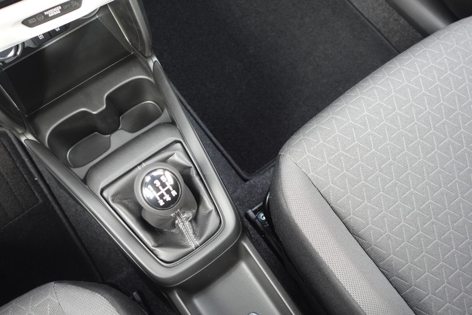 Fahrzeugabbildung Suzuki Swift Comfort 1.2,Navi,Sitzhz,Kamera,Alu,DAB,LED