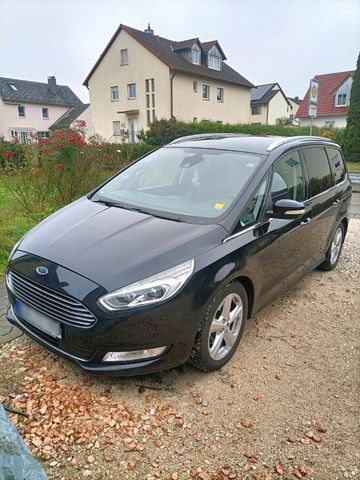 Ford Galaxy Titanium