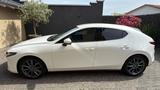 Mazda 3 2.0 SKYACTIV-G M-Hybrid - - Mazda 3: Skyactiv