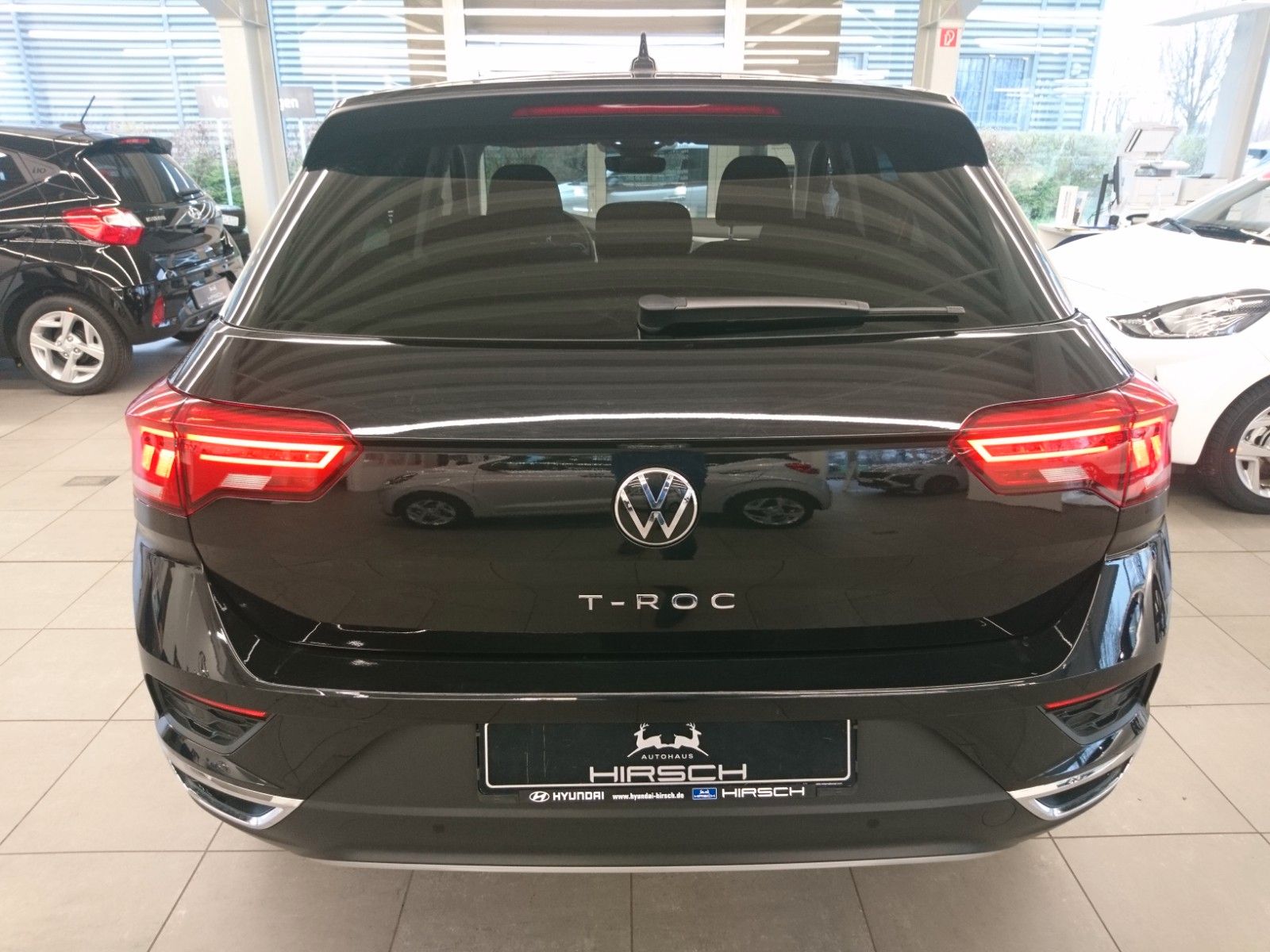 Fahrzeugabbildung Volkswagen T-Roc 2.0 TDI 7-DSG Active NAVI 17"AluPDC