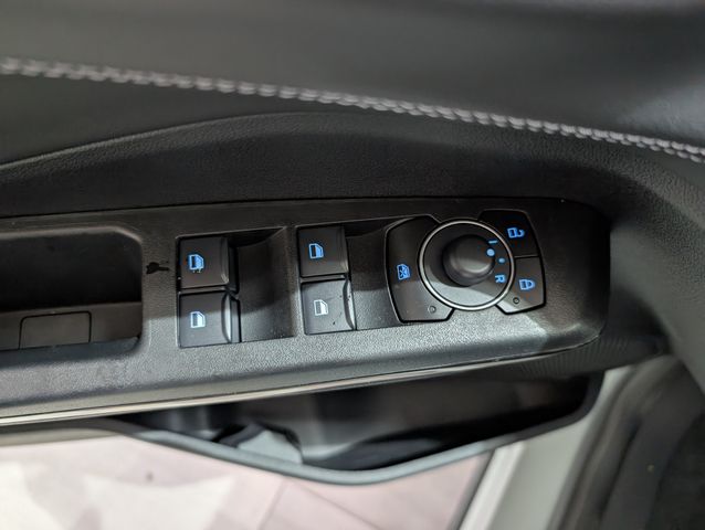 Ford Puma Titanium Automatik NEUES MODELL