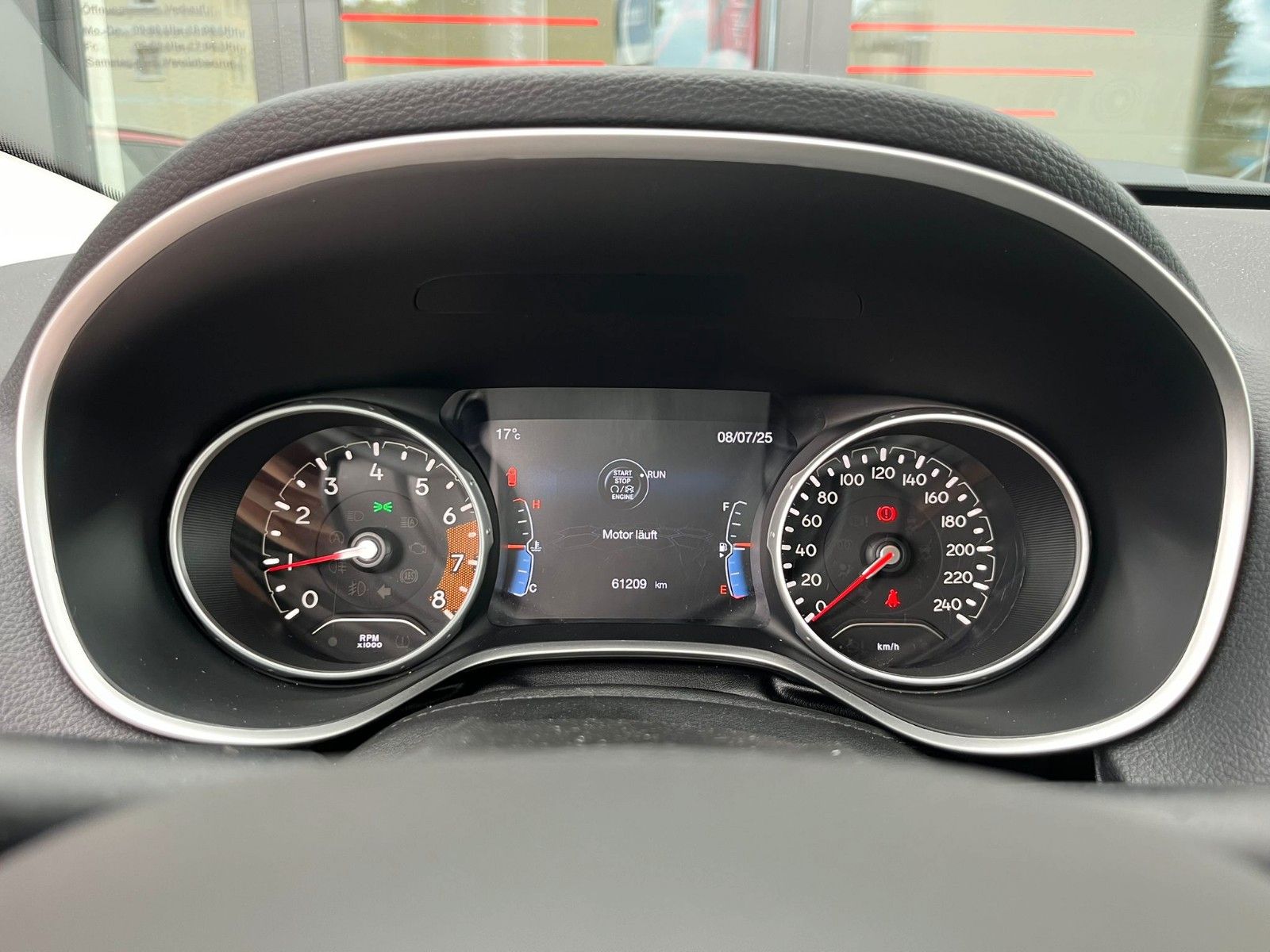 Fahrzeugabbildung Jeep Compass Limited FWD