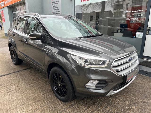 Fahrzeugabbildung Ford Kuga 1.5 +Kamera+AHK+KLM+Allwetter+Navi+SHZ+BT+