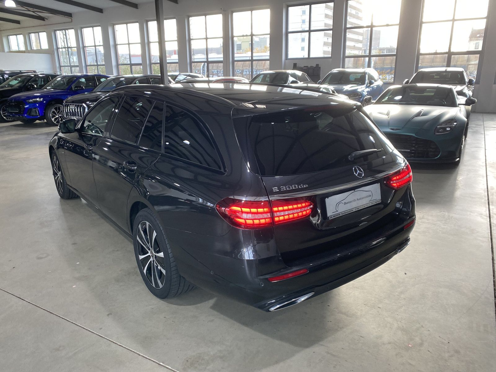 Fahrzeugabbildung Mercedes-Benz E 300 de 4-M T Avantgarde/WIDE/LED-HIGH/RFK/