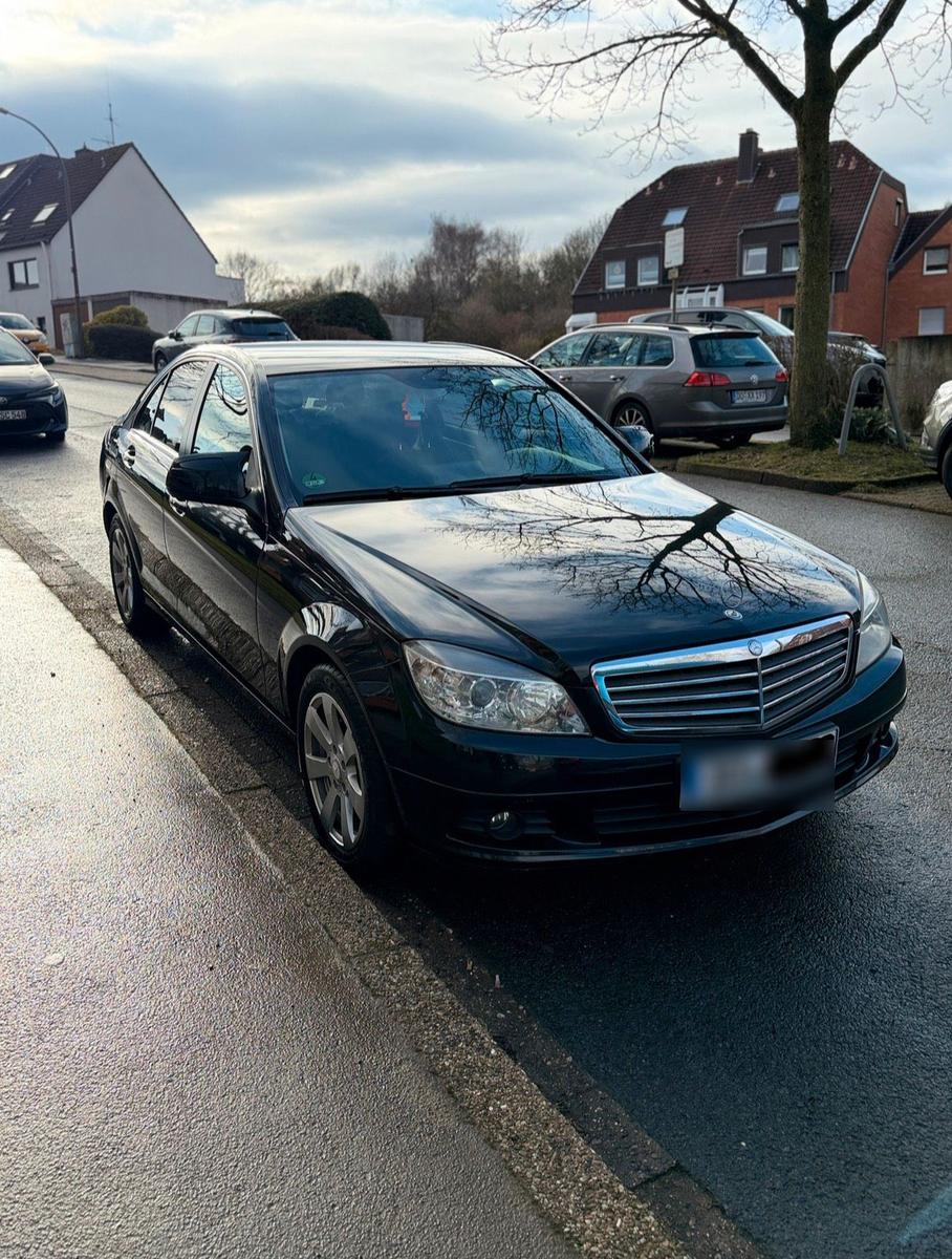 Mercedes-Benz C 220