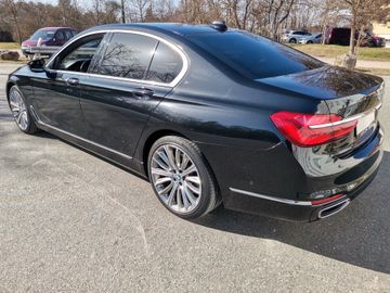 BMW 730 - 6